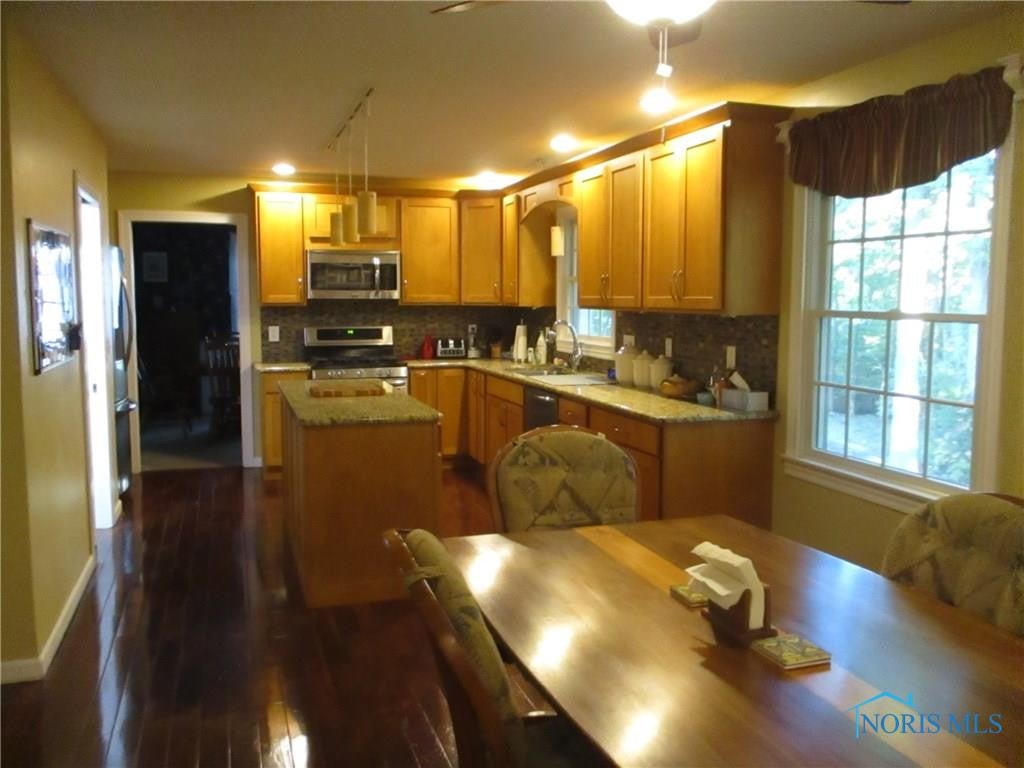 562 3 Rivers Ct. Defiance, OH 43512 - Photo 5 of 14 Gallery Image 5