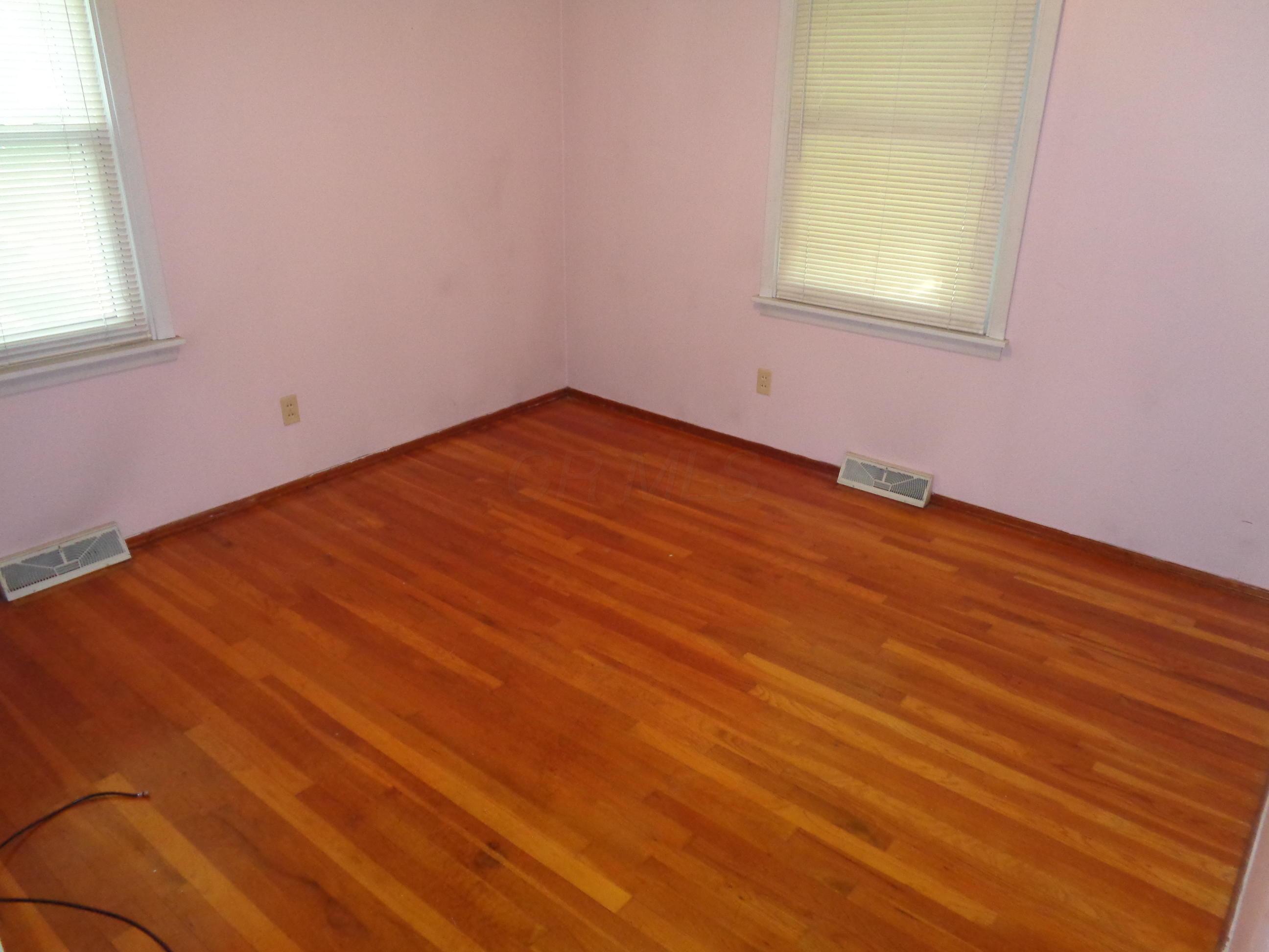 195 Sturbridge Road Columbus, OH 43228 - Photo 18 of 33 Gallery Image 18
