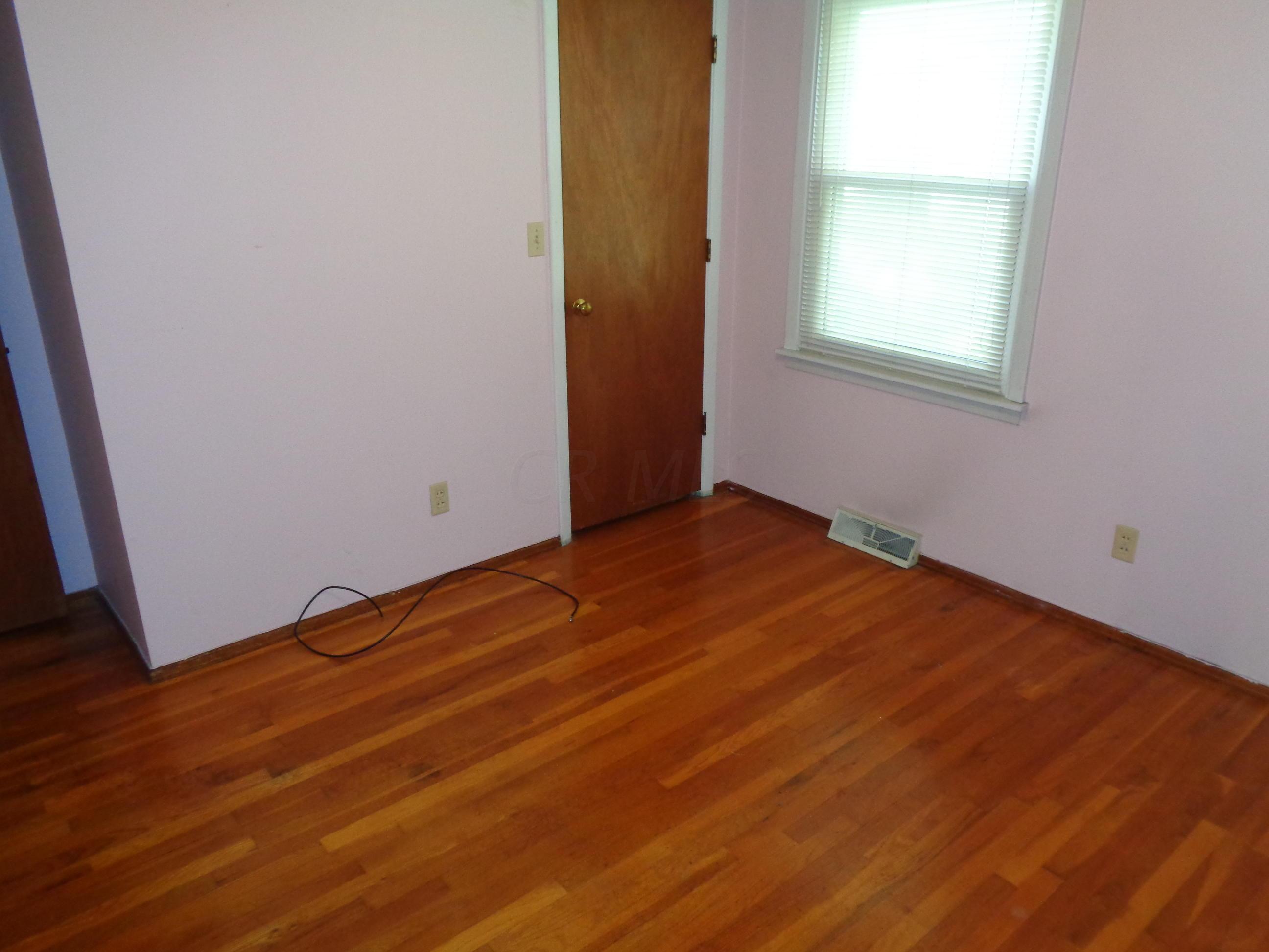 195 Sturbridge Road Columbus, OH 43228 - Photo 19 of 33 Gallery Image 19