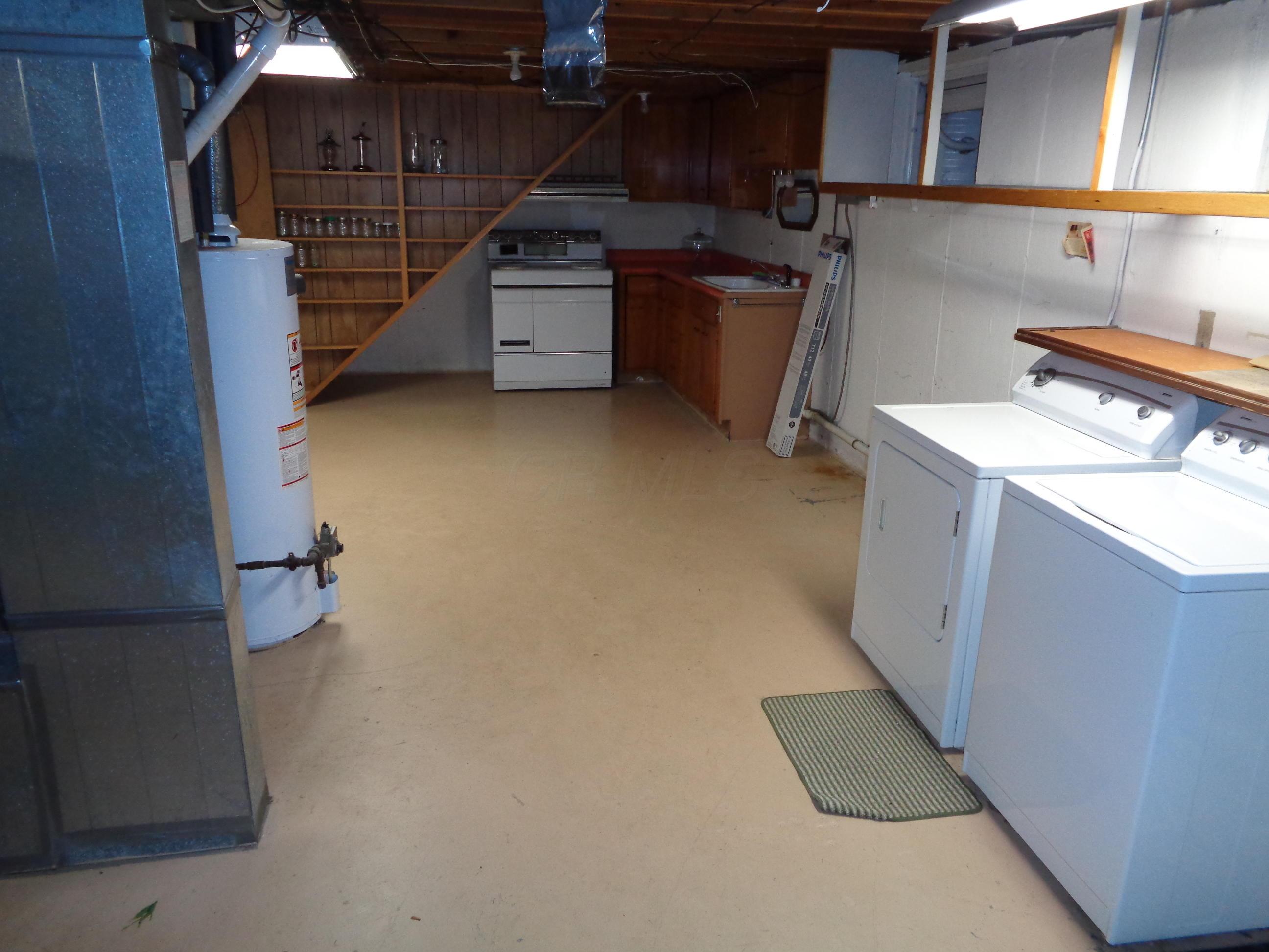 195 Sturbridge Road Columbus, OH 43228 - Photo 26 of 33 Gallery Image 26