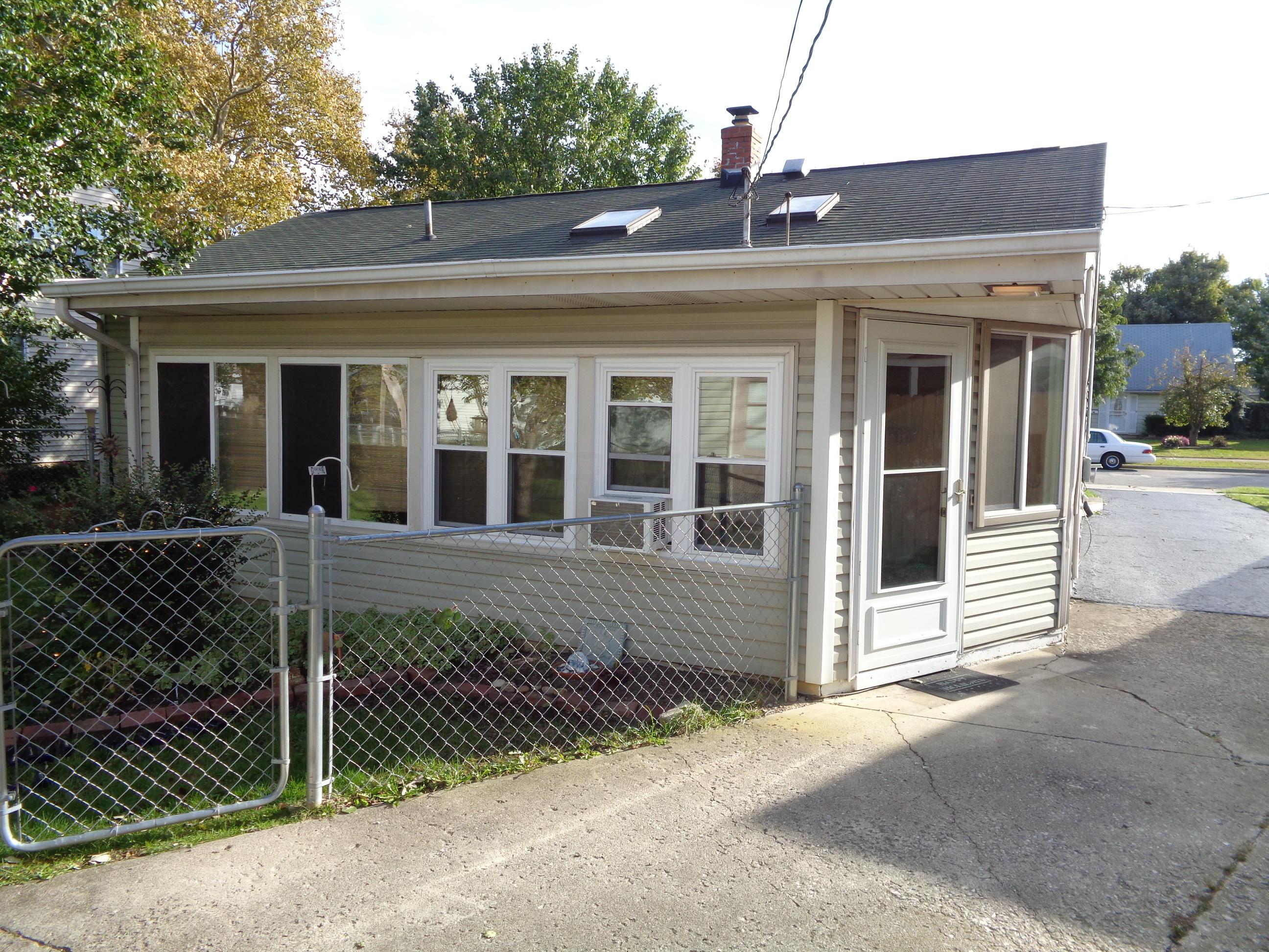 195 Sturbridge Road Columbus, OH 43228 - Photo 6 of 33 Gallery Image 6