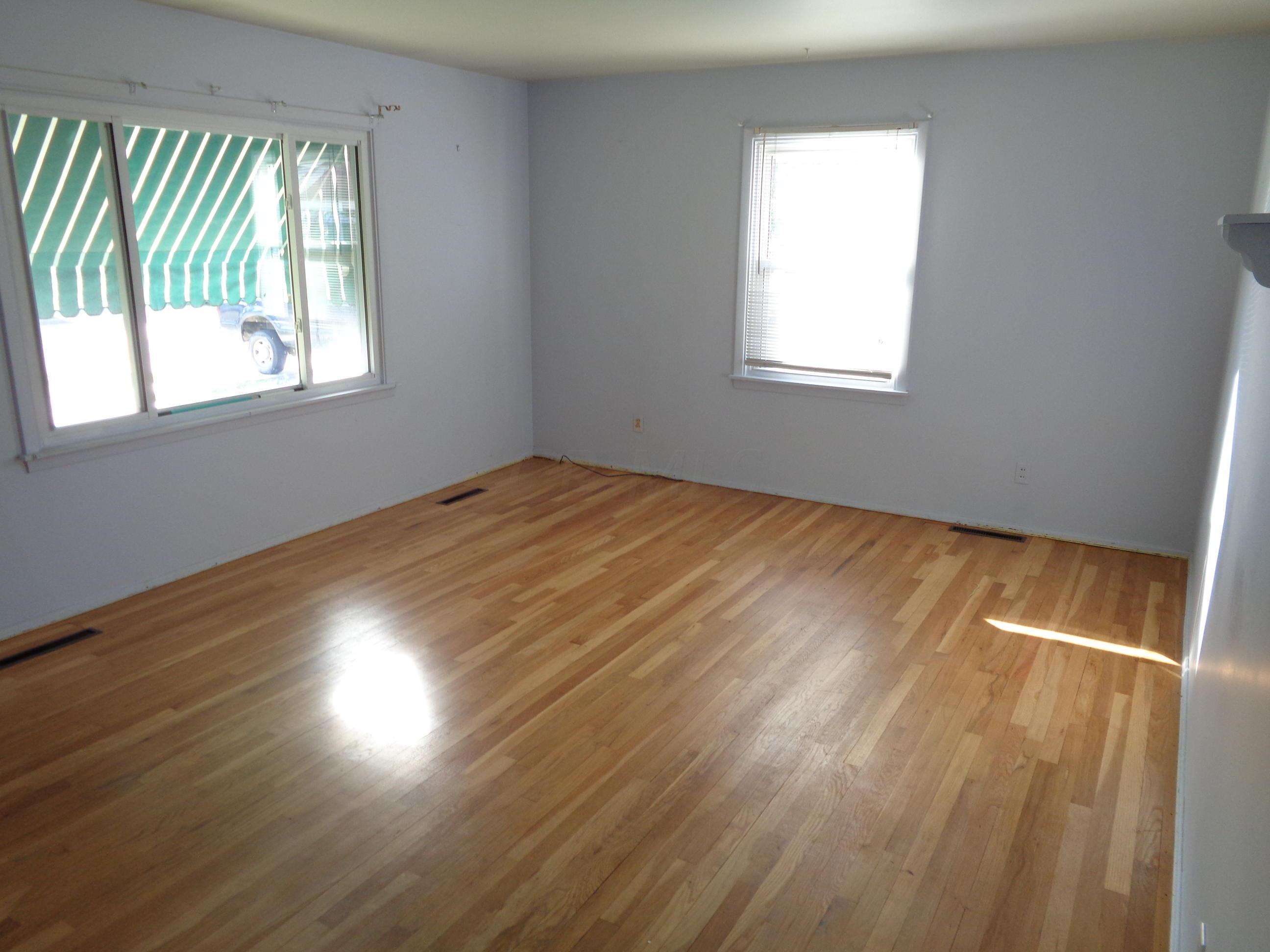 195 Sturbridge Road Columbus, OH 43228 - Photo 7 of 33 Gallery Image 7