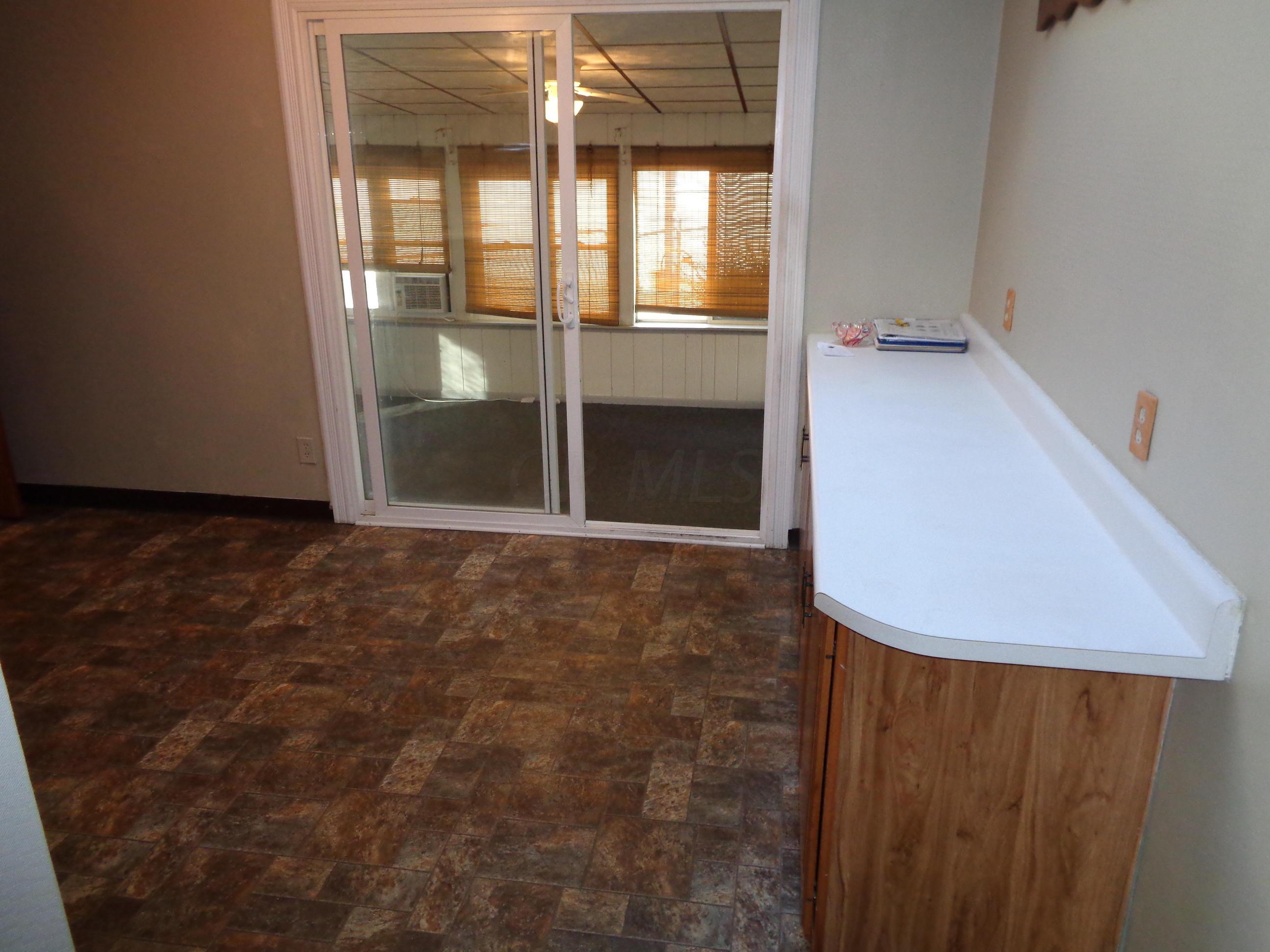 195 Sturbridge Road Columbus, OH 43228 - Photo 10 of 33 Gallery Image 10