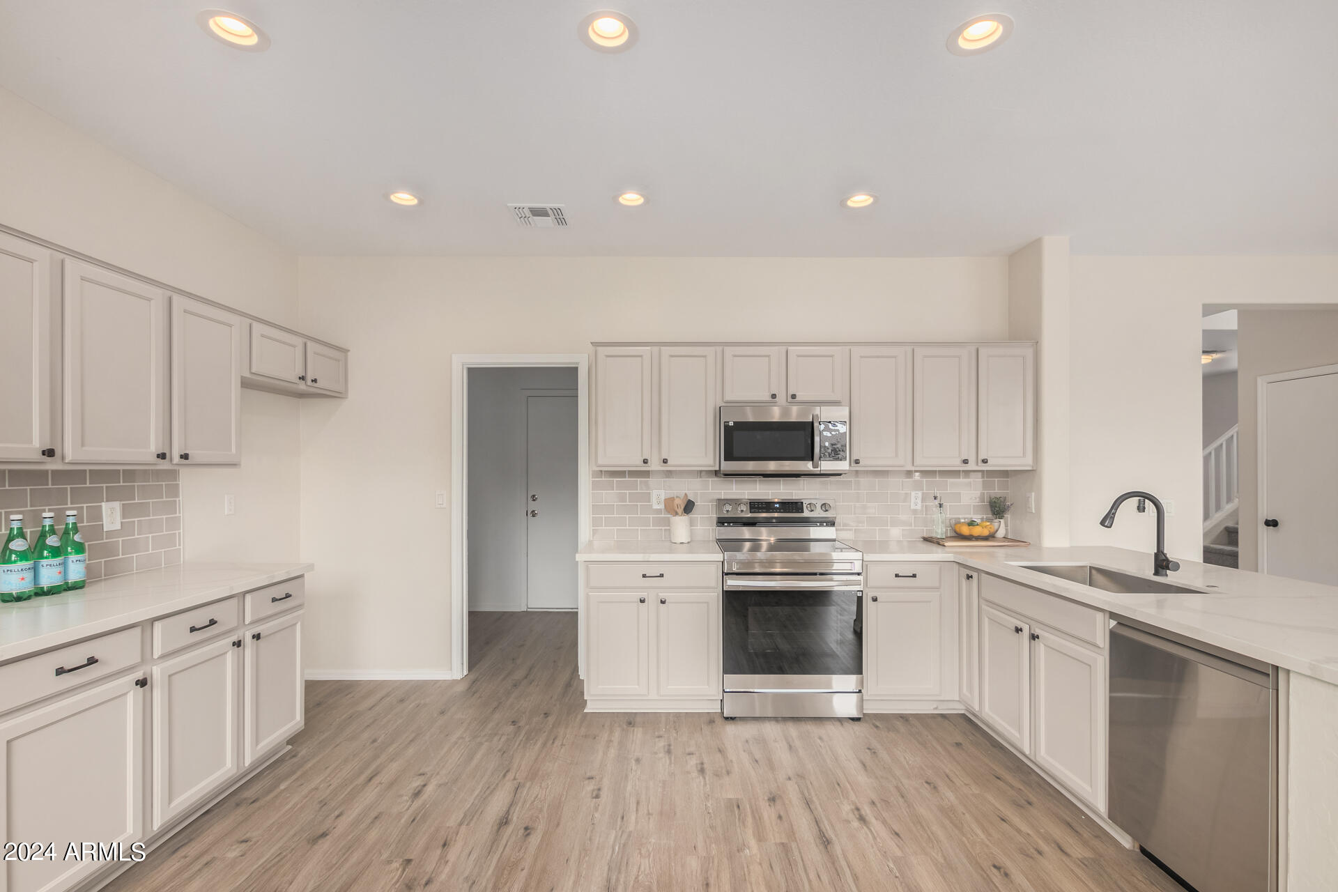 6855 West Darrel Road Laveen, AZ 85339 - Photo 7 of 26 17 - Darrel 6855