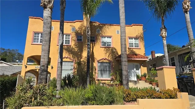 $1,450 | 6179 Oak Crest Way, Los Angeles, CA 90042