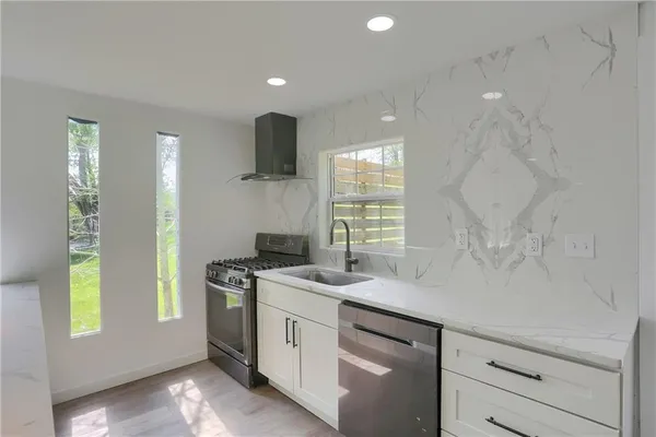 $285,000 | 2513 Grove Road, South Park, PA 15129