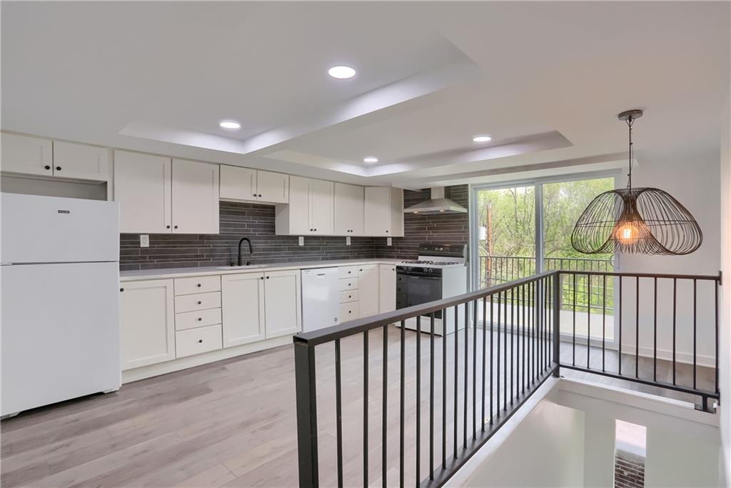 2513 Grove Road South Park, PA 15129 - Photo 19 of 47