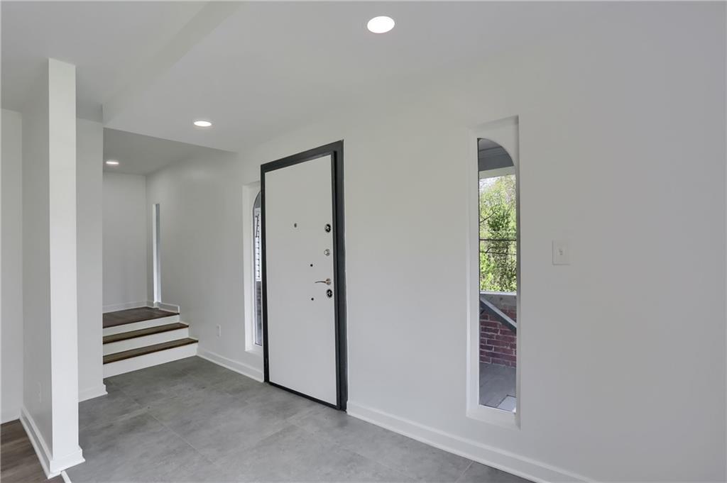 2513 Grove Road South Park, PA 15129 - Photo 4 of 47