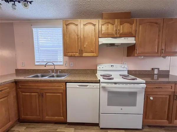 $1,695 | 3505 Meteor Place, Valrico, FL 33594