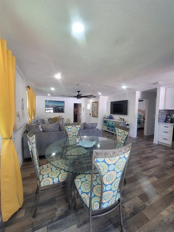 3069 19th Place Southwest Largo, FL 33774 - Photo 11 of 15