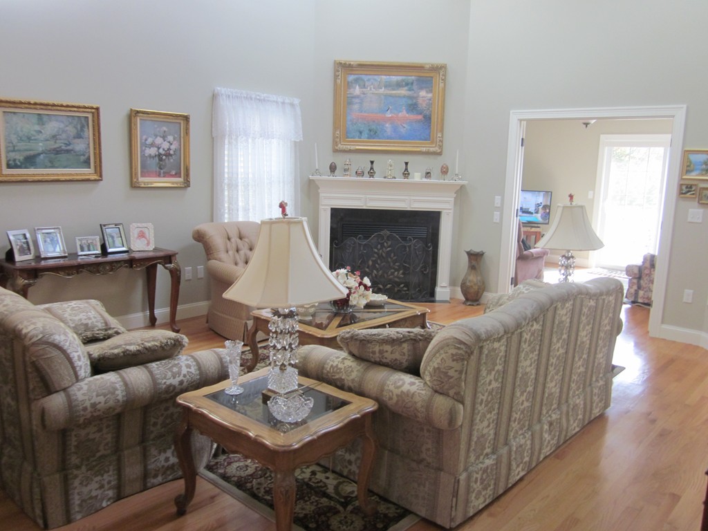 51 Beech Hill Road, Unit 51 West Springfield, MA 01089 - Photo 4 of 14 Gallery Image 4