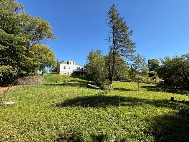 $230,000 | 1068 Main Street, Vassalboro, ME 04989