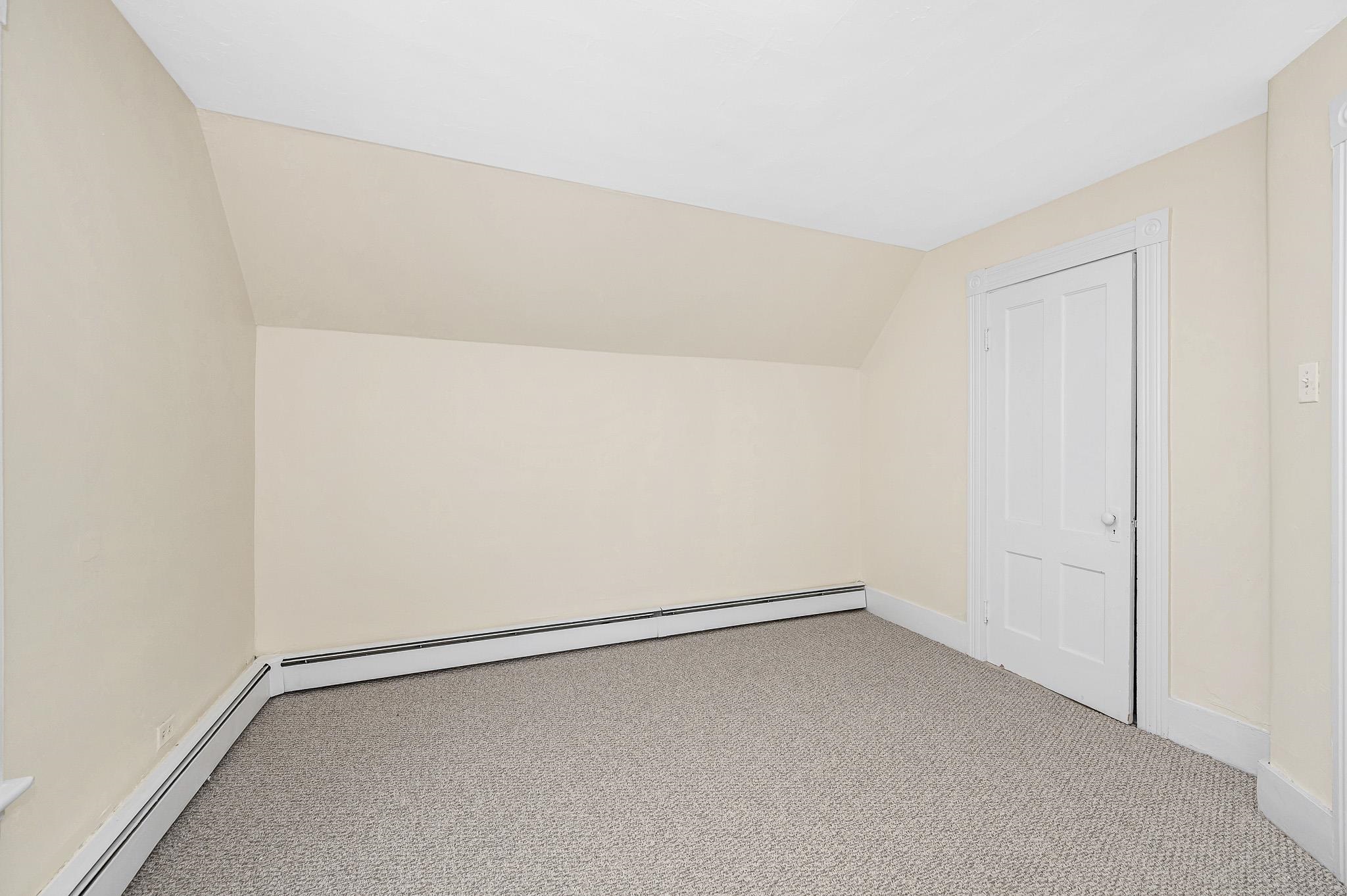 32 Crystal Avenue Derry, NH 03038 - Photo 25 of 28