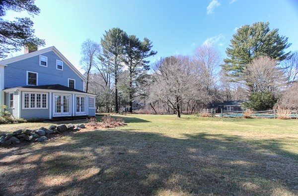 824 Bay Road Hamilton, MA 01982 - Photo 2 of 19