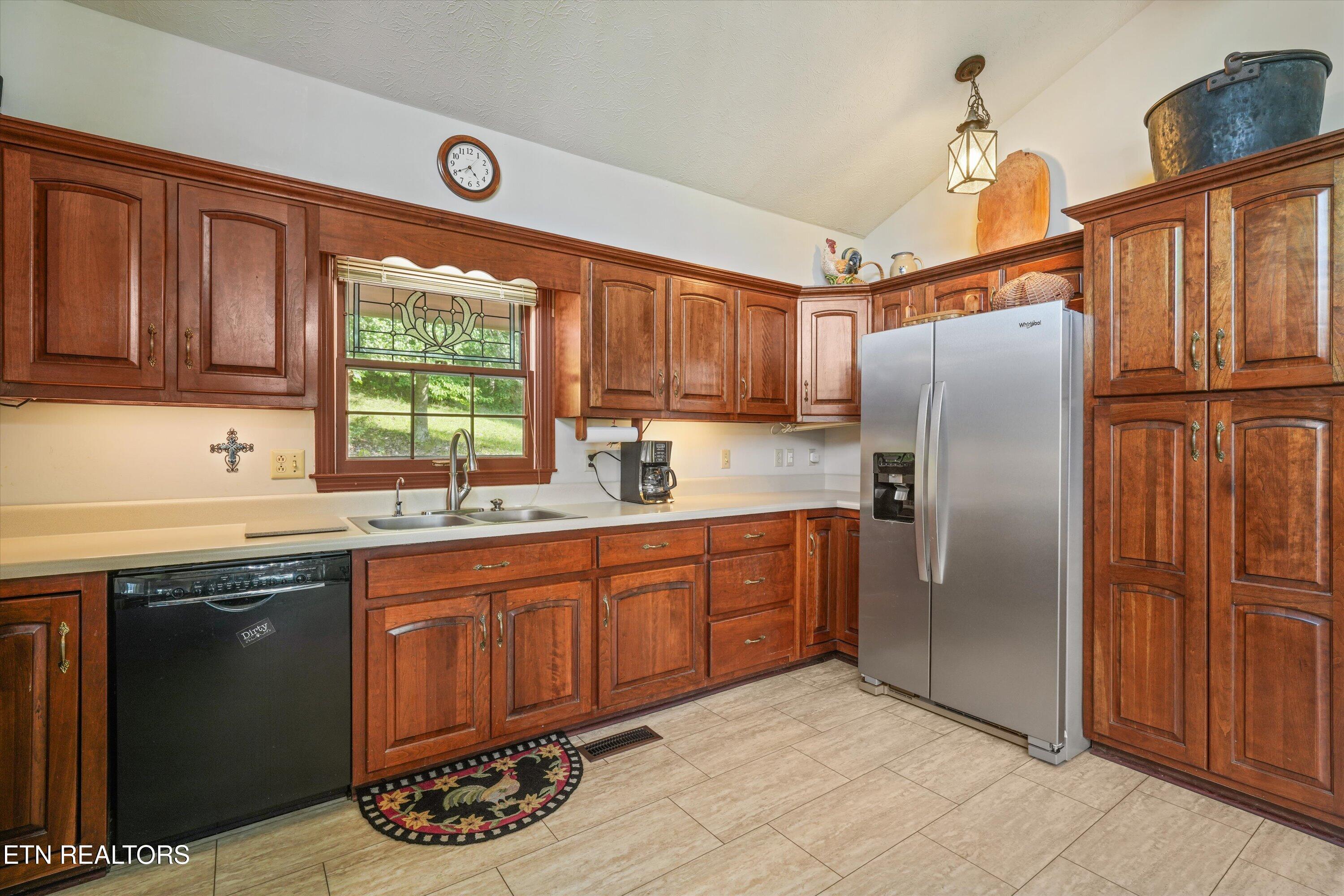 745 Blockhouse Valley Road Clinton, TN 37716 - Photo 12 of 58 14-745 Blockhouse Valley Rd49