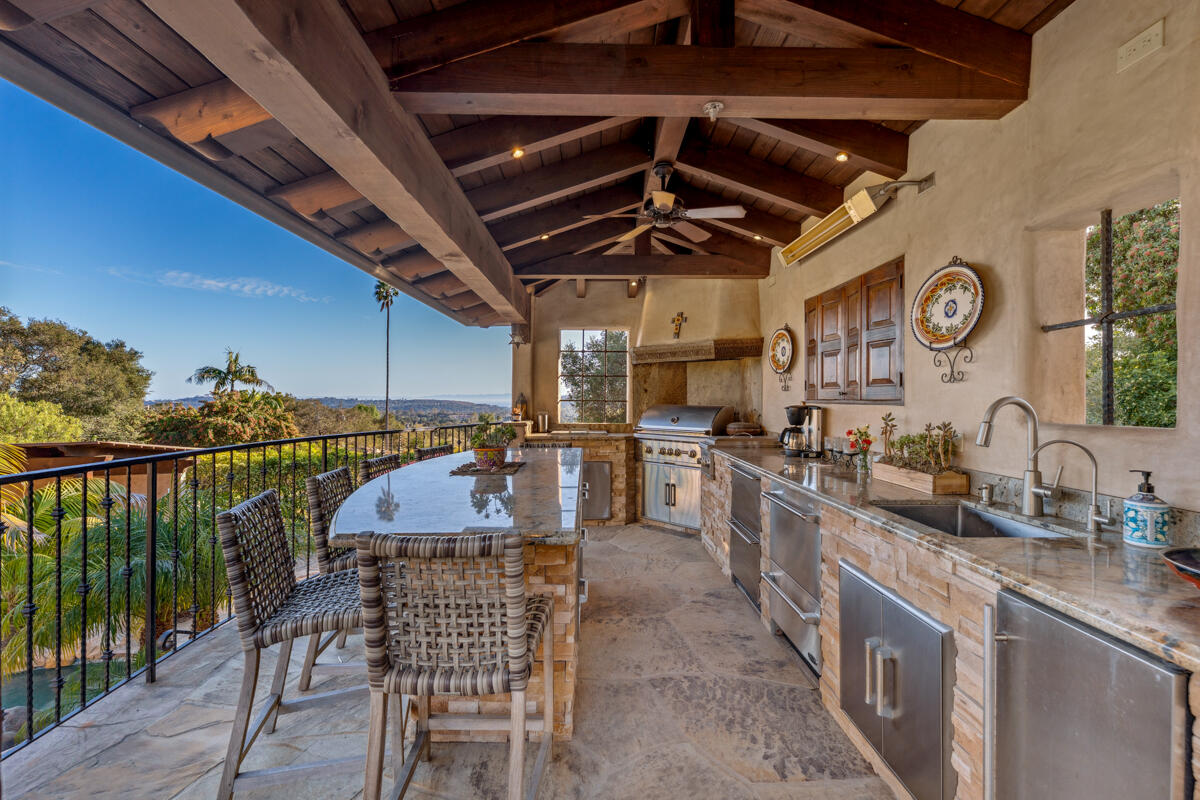 302 Piedmont Road Santa Barbara, CA 93105 - Photo 13 of 50 Outdoor Kitchen1