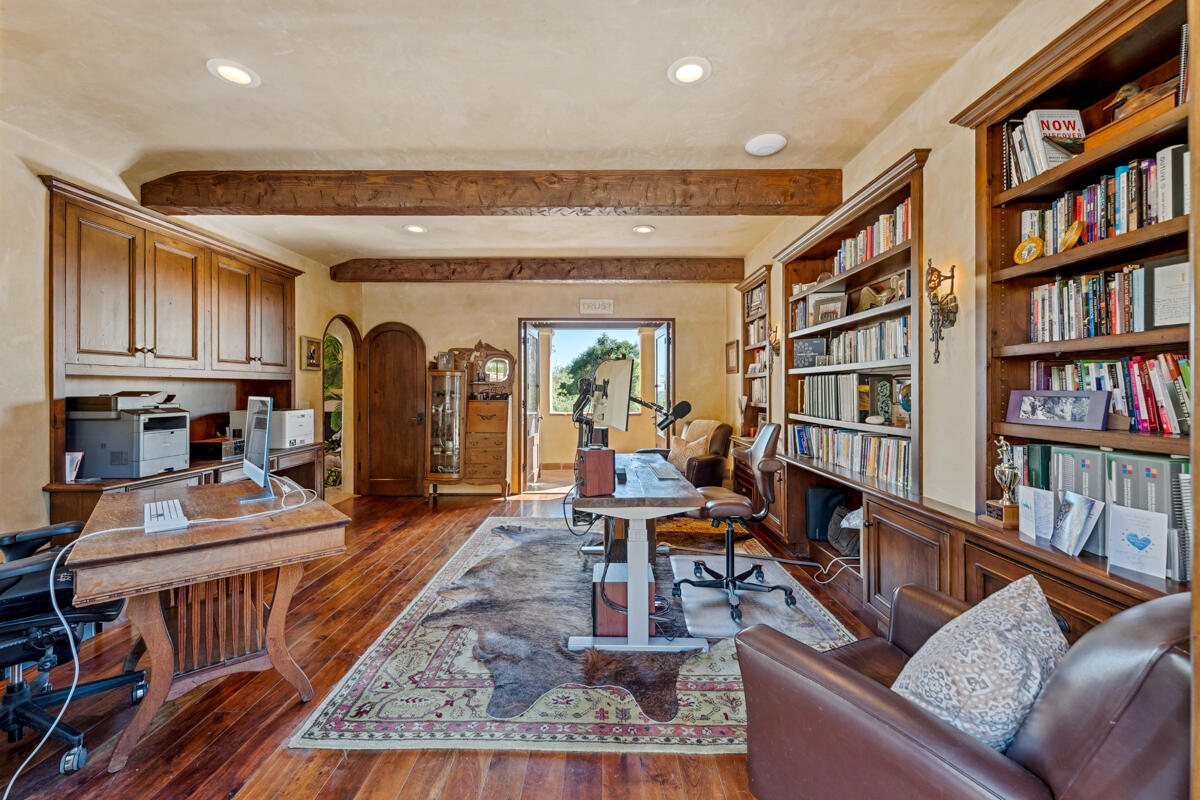 302 Piedmont Road Santa Barbara, CA 93105 - Photo 27 of 50 Study 1