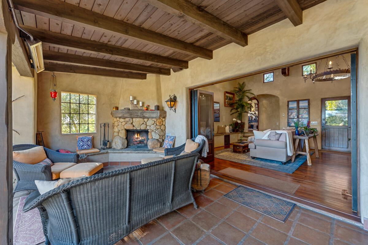 302 Piedmont Road Santa Barbara, CA 93105 - Photo 33 of 50 Outdoor Seating 2