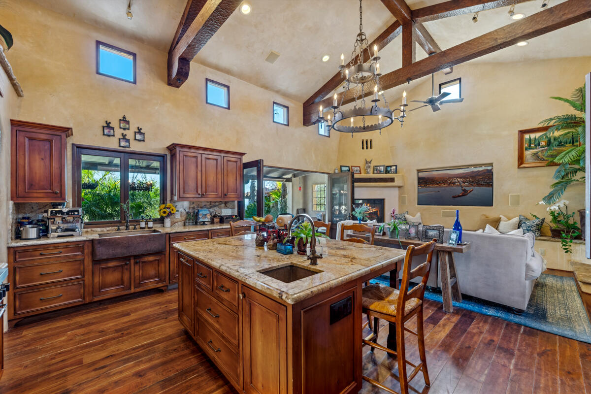 302 Piedmont Road Santa Barbara, CA 93105 - Photo 4 of 50 Kitchen 1