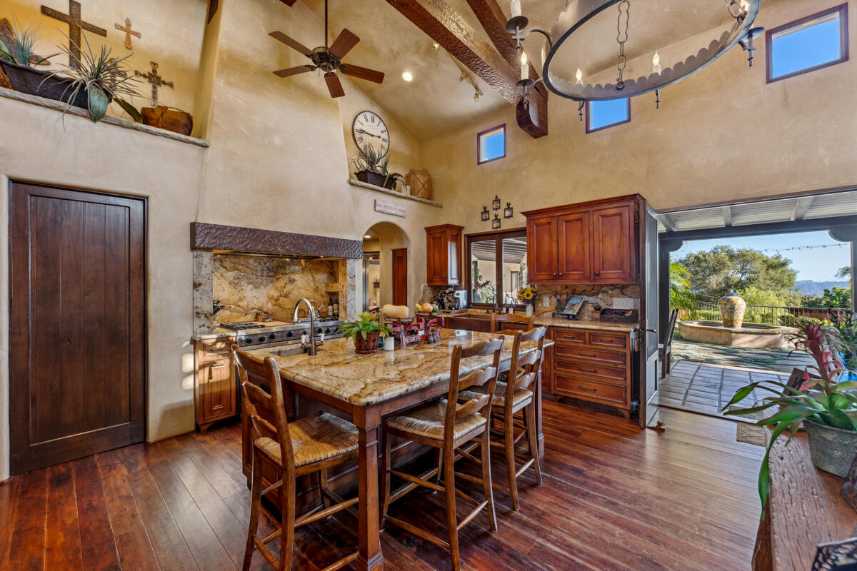 302 Piedmont Road Santa Barbara, CA 93105 - Photo 5 of 50 Kitchen 2