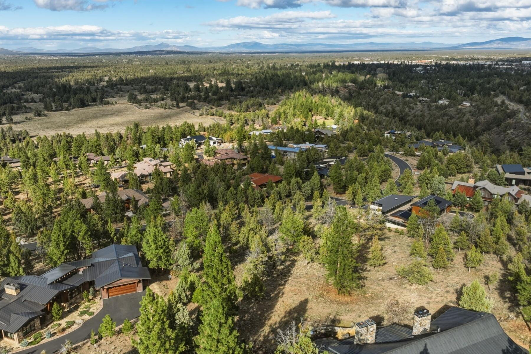 1560 Northwest Wild Rye Circle Bend, OR 97703 - Photo 9 of 18 batch_9 - 8 - 20-web-or-mls-Riley_Visual