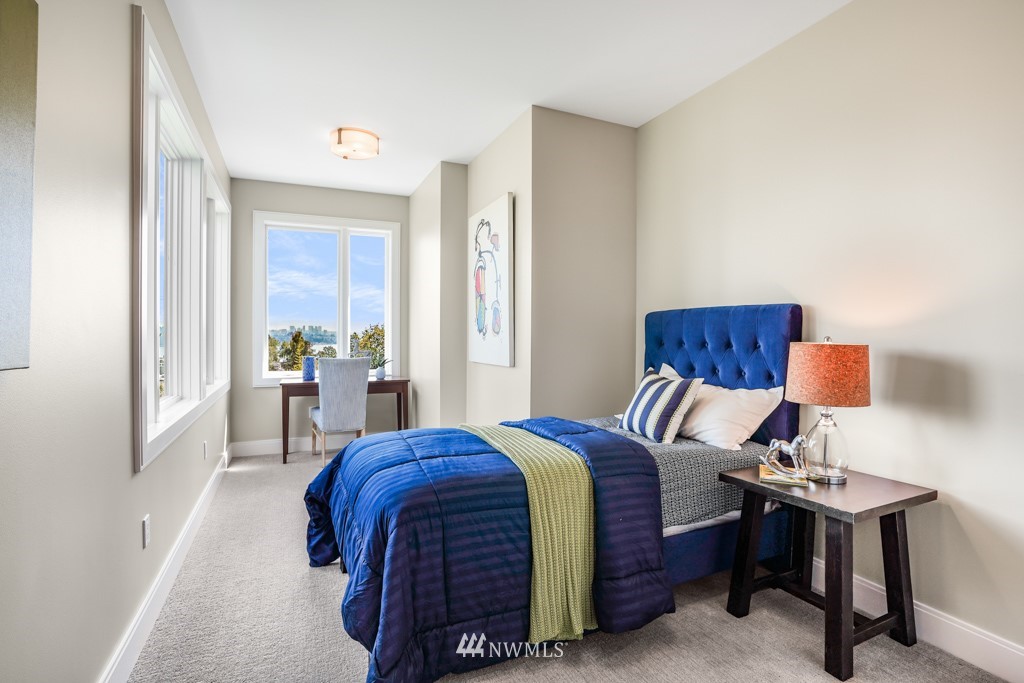 1701 37th Avenue Seattle, WA 98122 - Photo 20 of 25