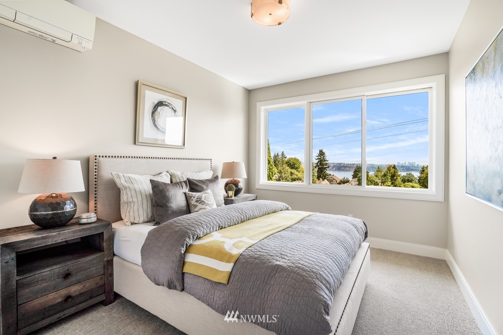 1701 37th Avenue Seattle, WA 98122 - Photo 22 of 25