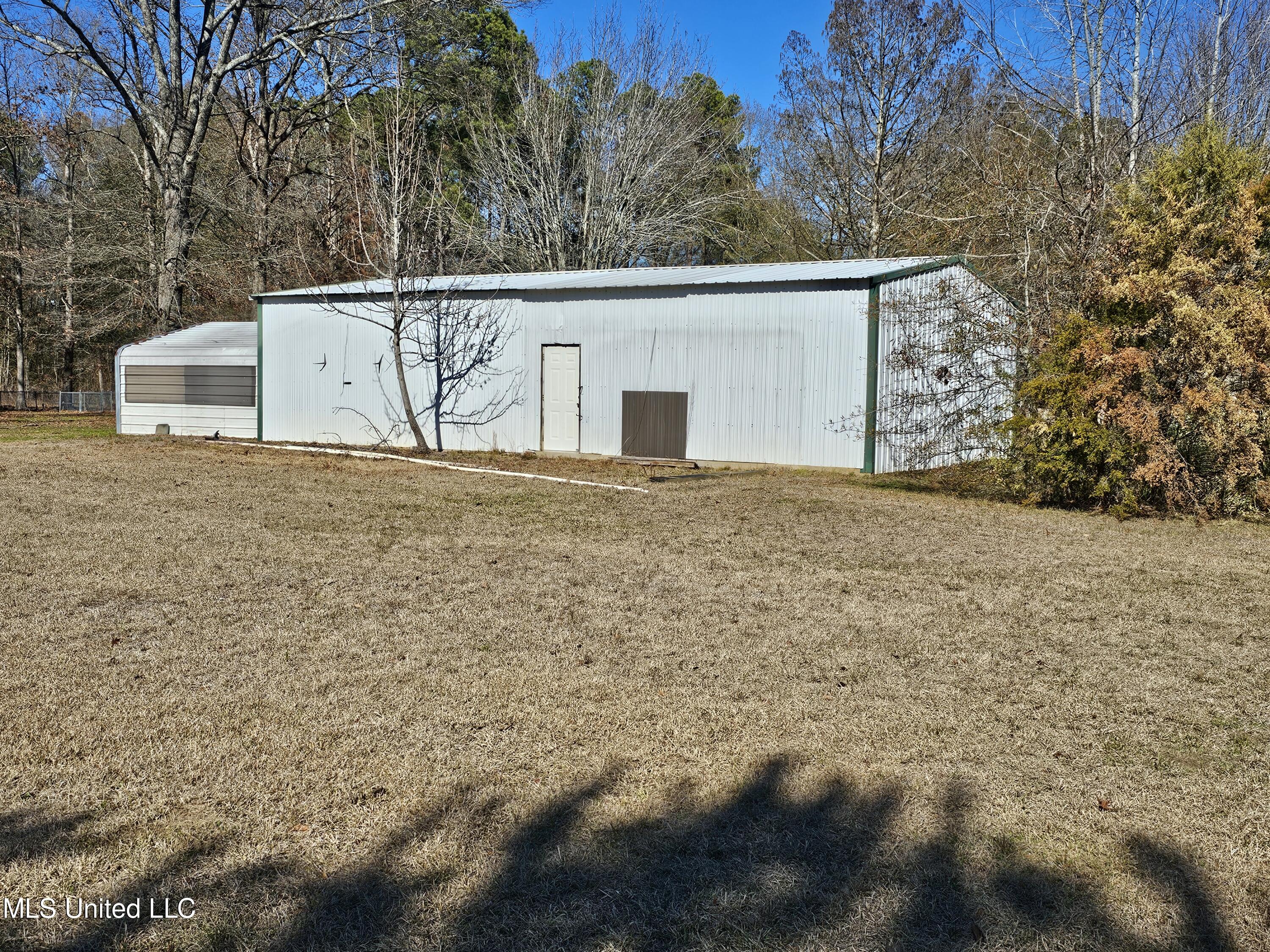 5018 Old Hillsboro Road Forest, MS 39074 - Photo 5 of 42 1000005563