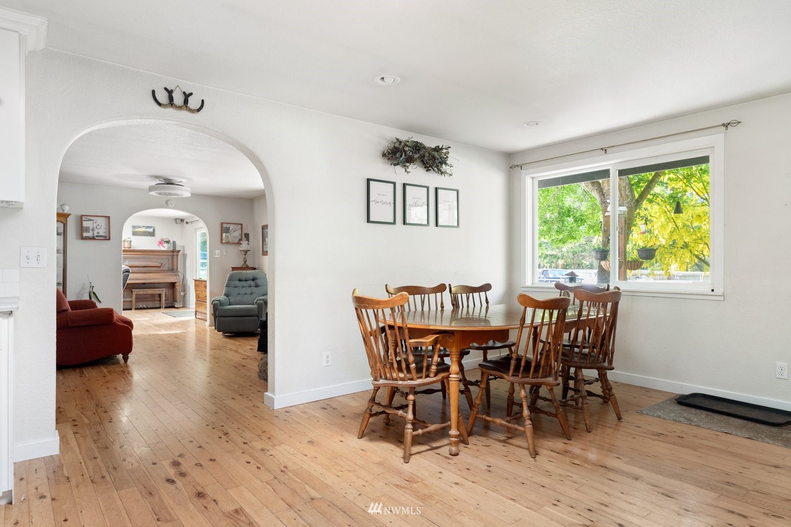 1988 Karen Road Oak Harbor, WA 98277 - Photo 12 of 36 Gallery Image 12