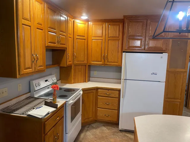 $450,000 | 1992 220th Avenue, Tracy, MN 56175