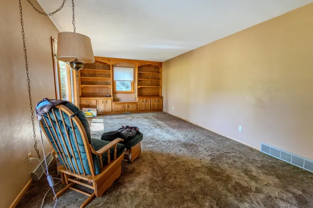 $450,000 | 1992 220th Avenue, Tracy, MN 56175