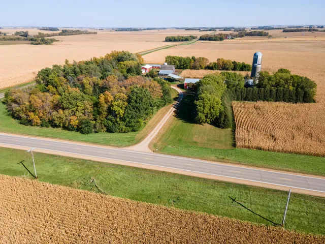 $450,000 | 1992 220th Avenue, Tracy, MN 56175