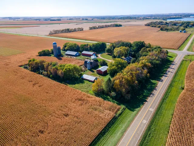 $450,000 | 1992 220th Avenue, Tracy, MN 56175