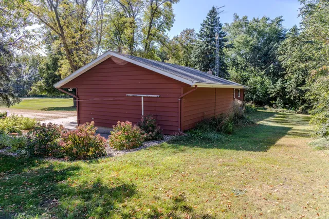 $450,000 | 1992 220th Avenue, Tracy, MN 56175