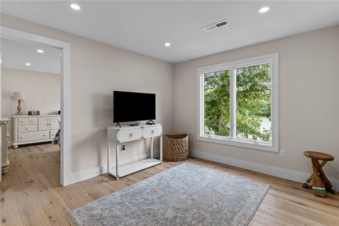 8 Woodsia Road Narragansett, RI 02874 - Photo 20 of 49