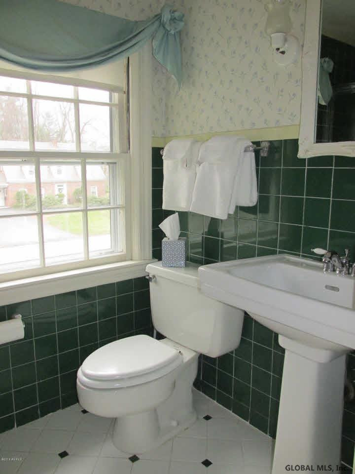 47 Garrison Road Queensbury, NY 12804 - Photo 17 of 32 Photo 17