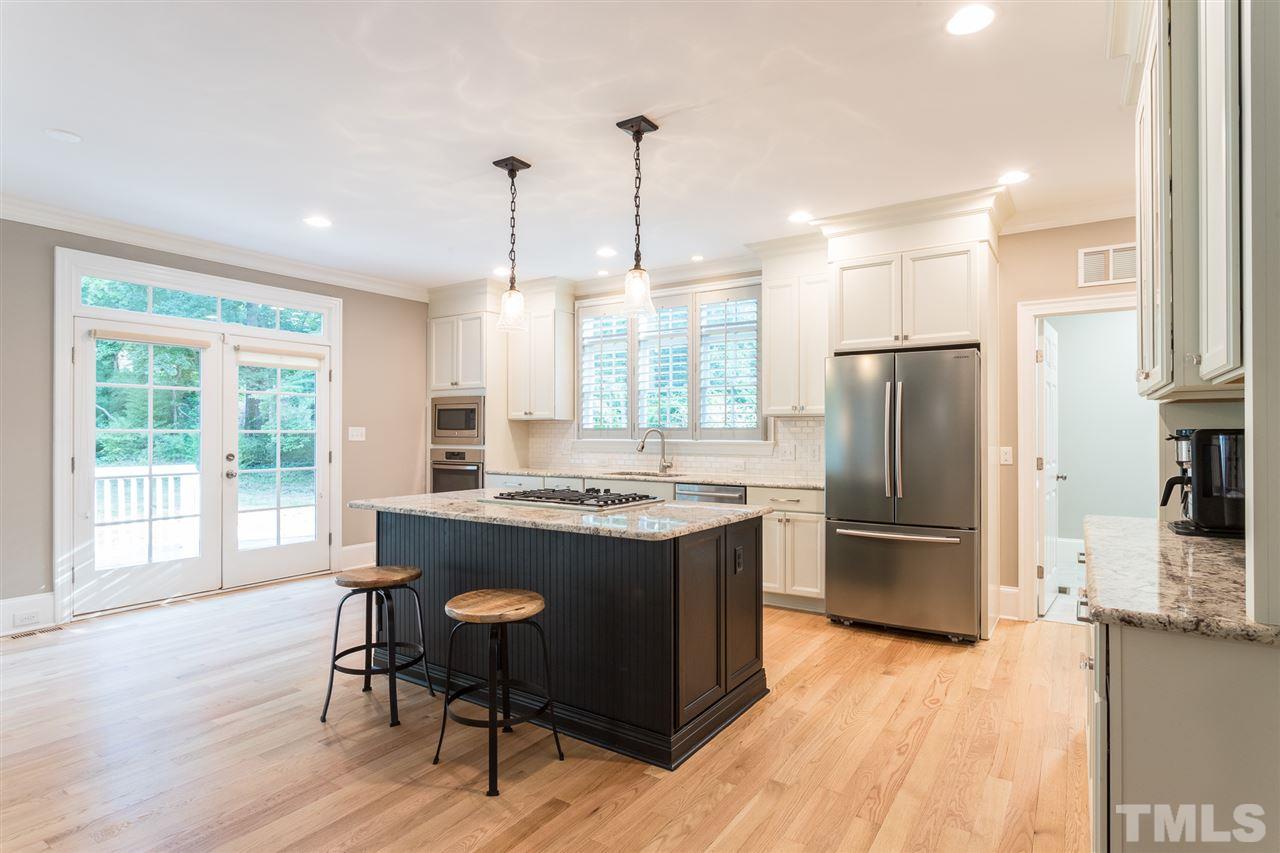 812 Macon Place Raleigh, NC 27609 - Photo 11 of 30
