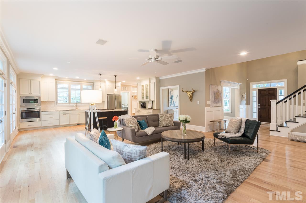 812 Macon Place Raleigh, NC 27609 - Photo 8 of 30
