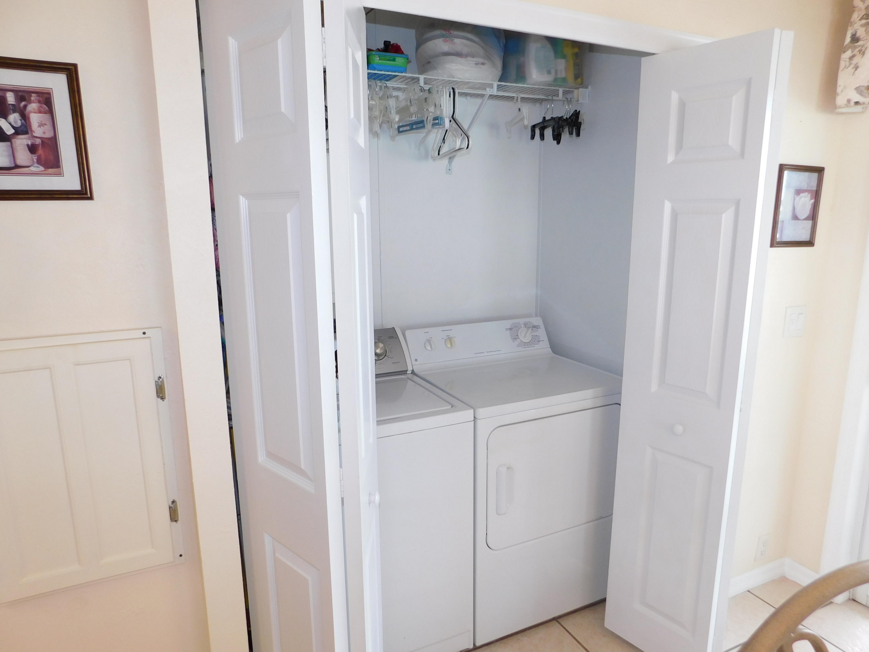 8925 Southwest Chevy Circle Stuart, FL 34997 - Photo 19 of 72 Laundry