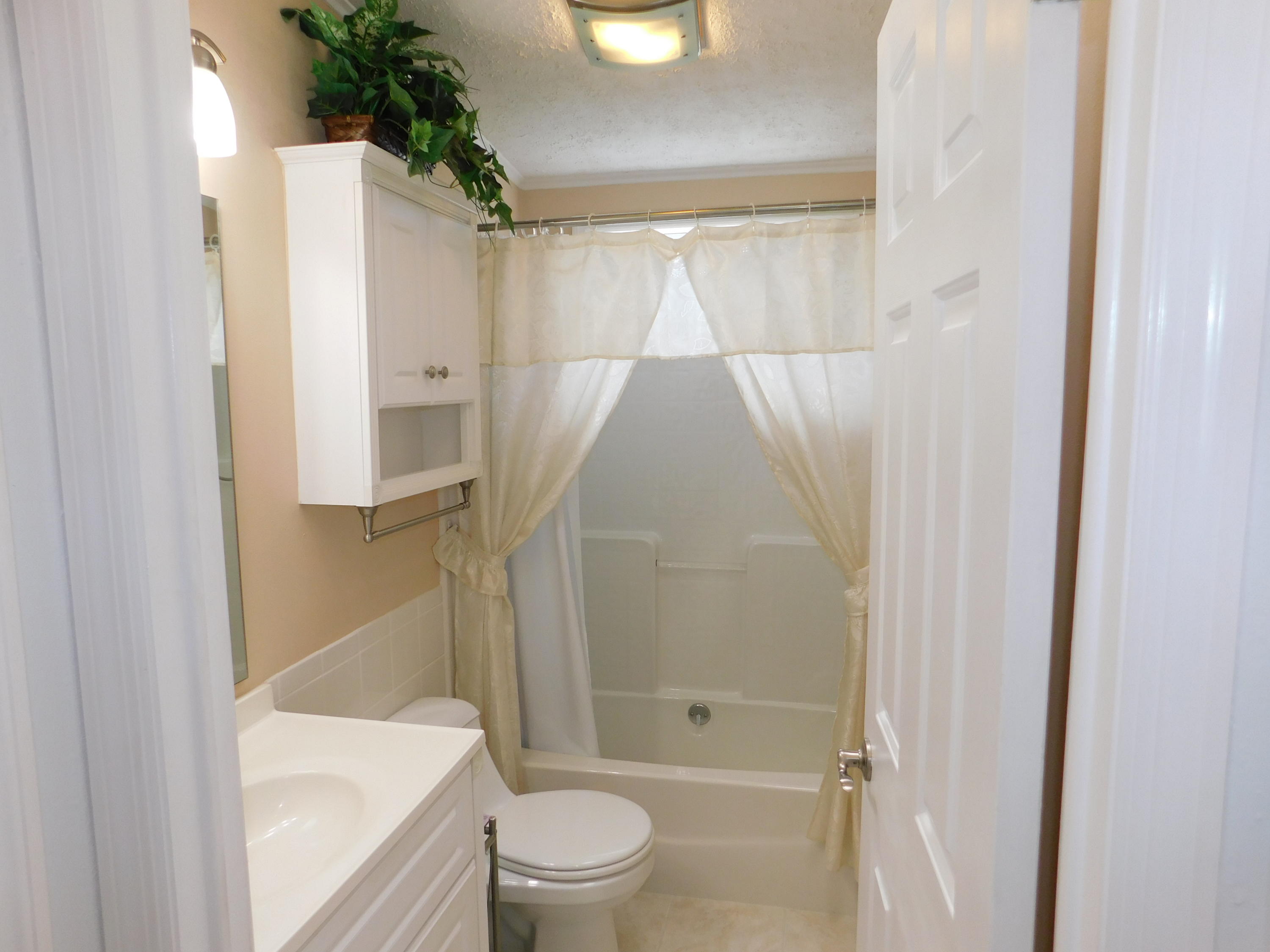 8925 Southwest Chevy Circle Stuart, FL 34997 - Photo 21 of 72 Bath 2