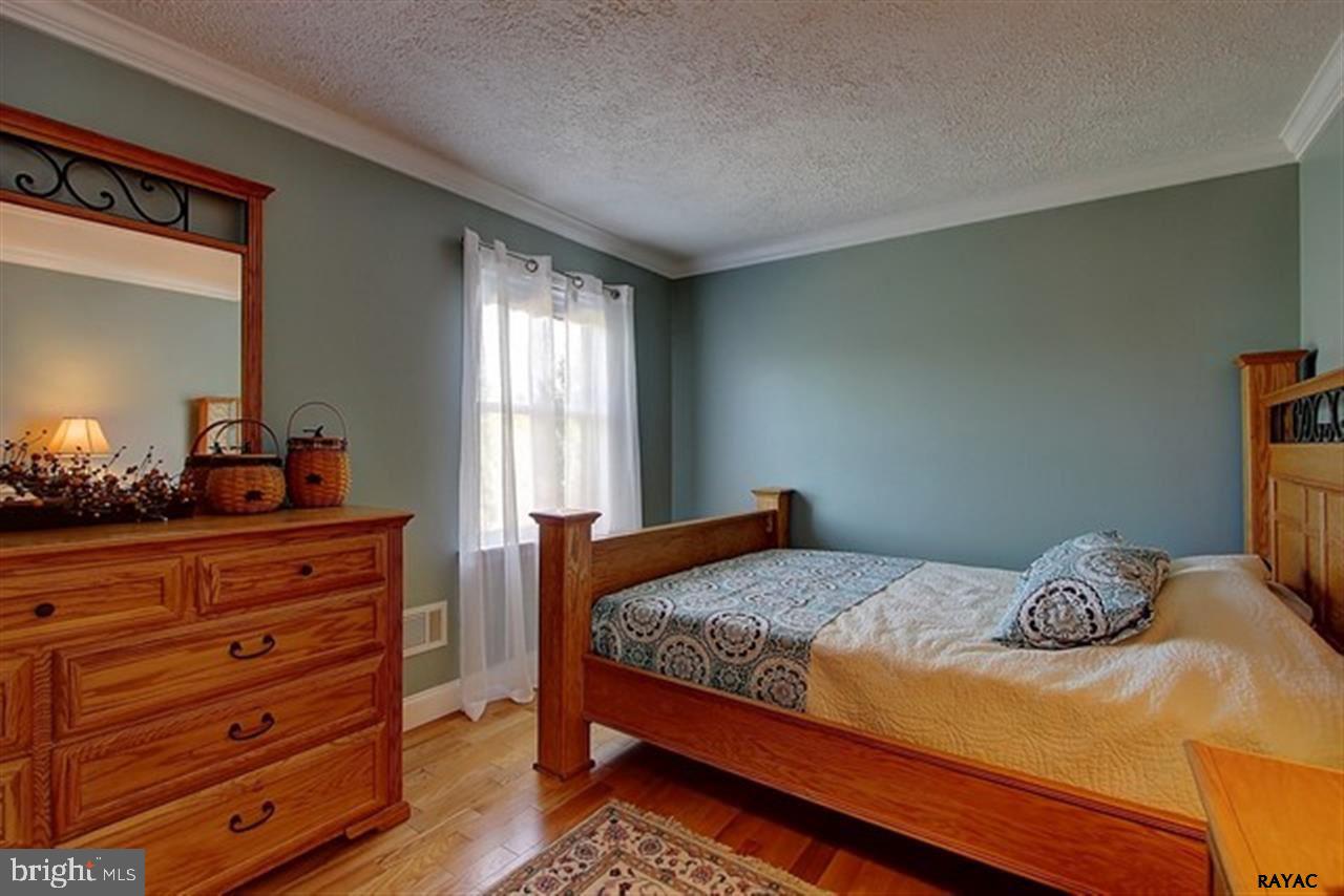 113 South Schoolhouse Road Thomasville, PA 17364 - Photo 20 of 29