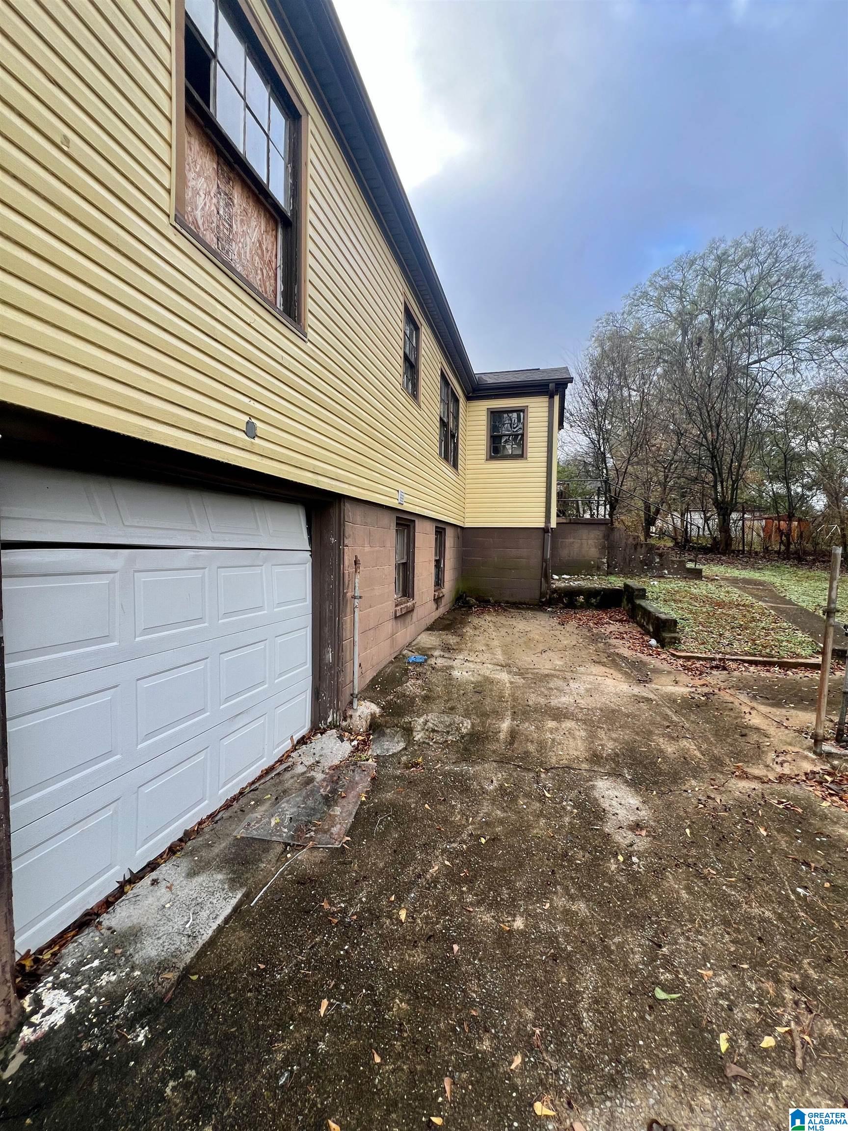 1212 Mims Street Southwest Birmingham, AL 35211 - Photo 14 of 16
