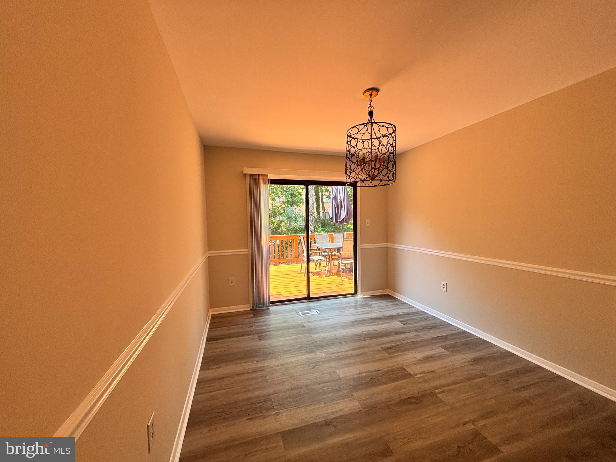 24 Laurence Brooke Road Catonsville, MD 21228 - Photo 2 of 3