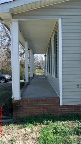 133 E Street Clarksville, TN 37042 - Photo 2 of 10 Porch View