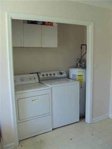 133 E Street Clarksville, TN 37042 - Photo 5 of 10 Laundry Area