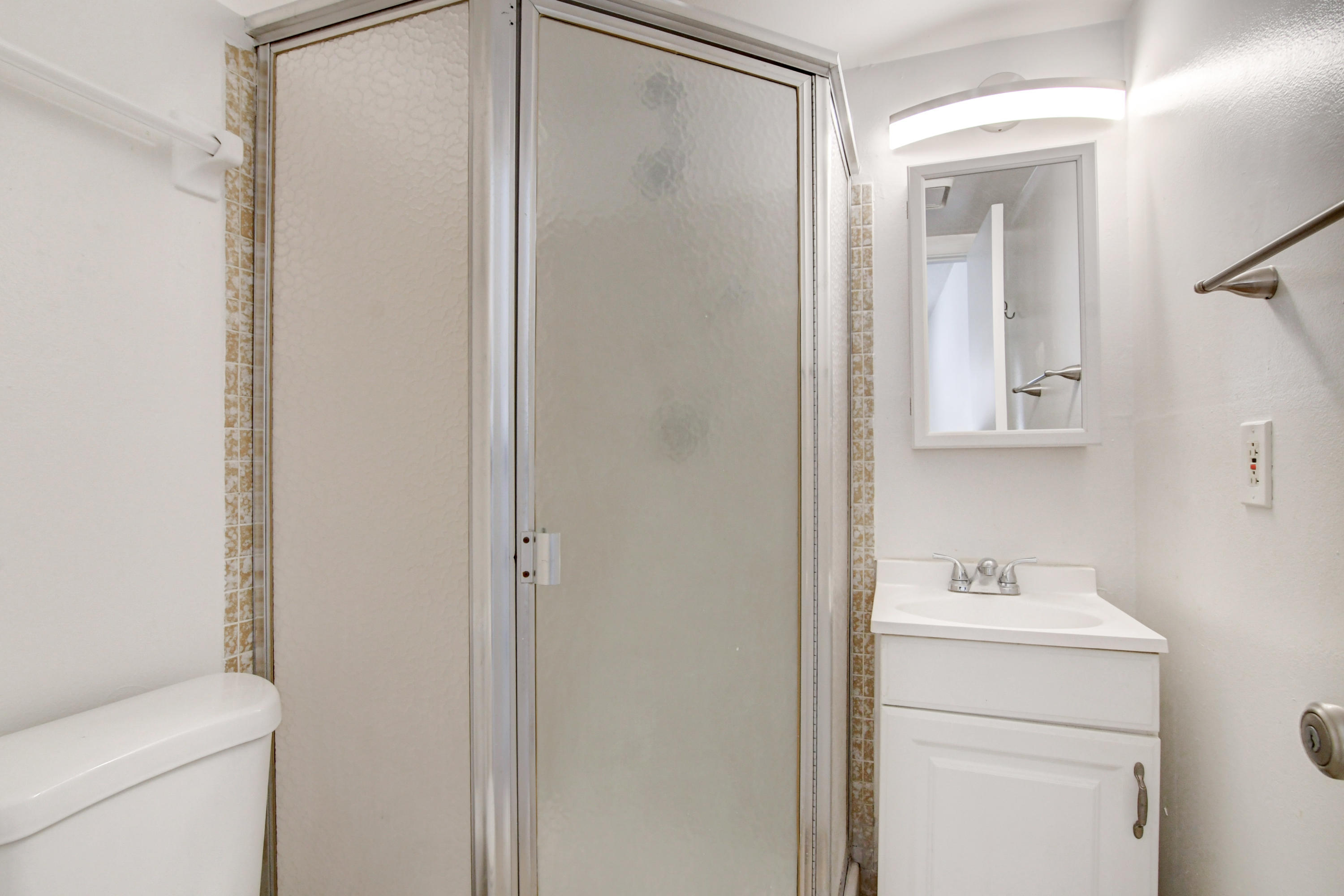 600 Southwest 2nd Avenue, Unit 240 Boca Raton, FL 33432 - Photo 17 of 42 1 of 2 Full Bathrooms