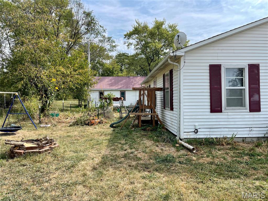 121 Martin Street Licking, MO 65542 - Photo 4 of 16