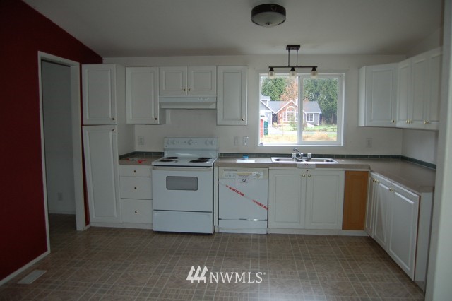 4036 Grandview Road Ferndale, WA 98248 - Photo 8 of 24