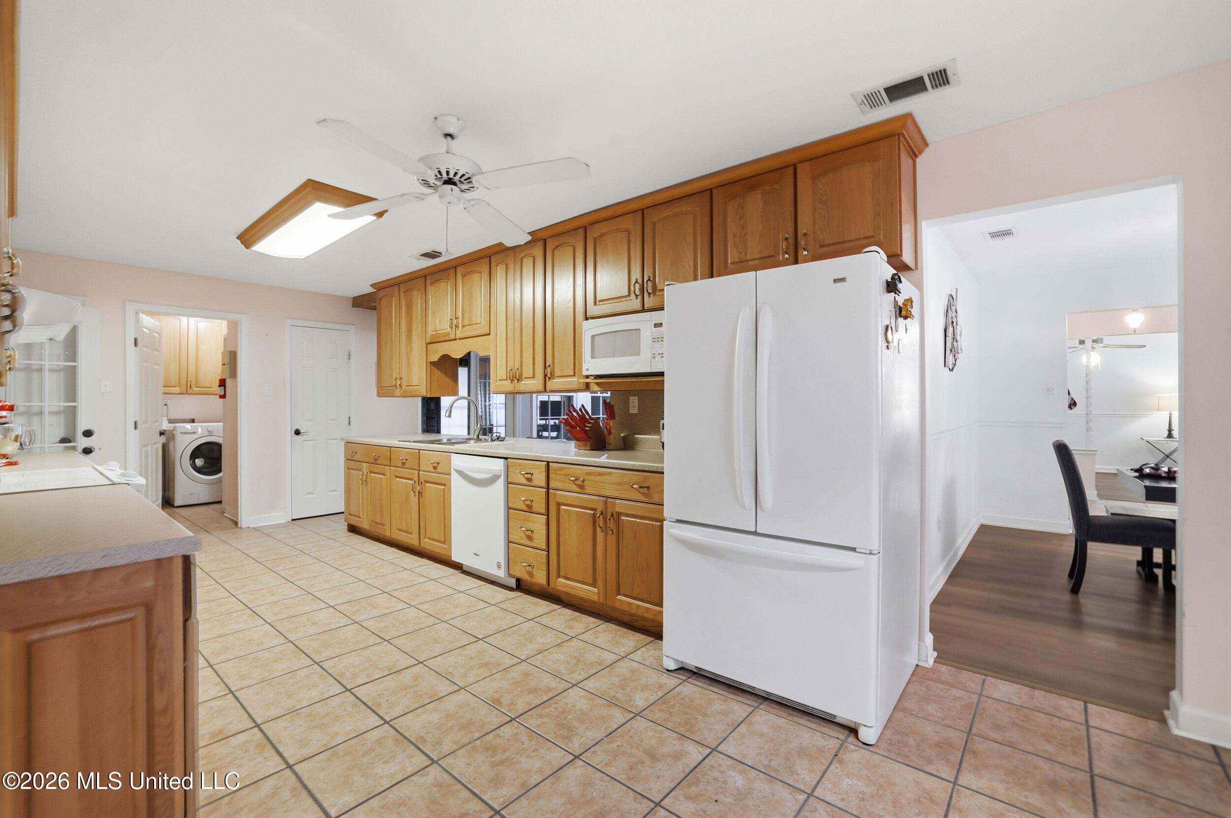 1237 Main Street Ocean Springs, MS 39564 - Photo 22 of 62 29_r6__8232
