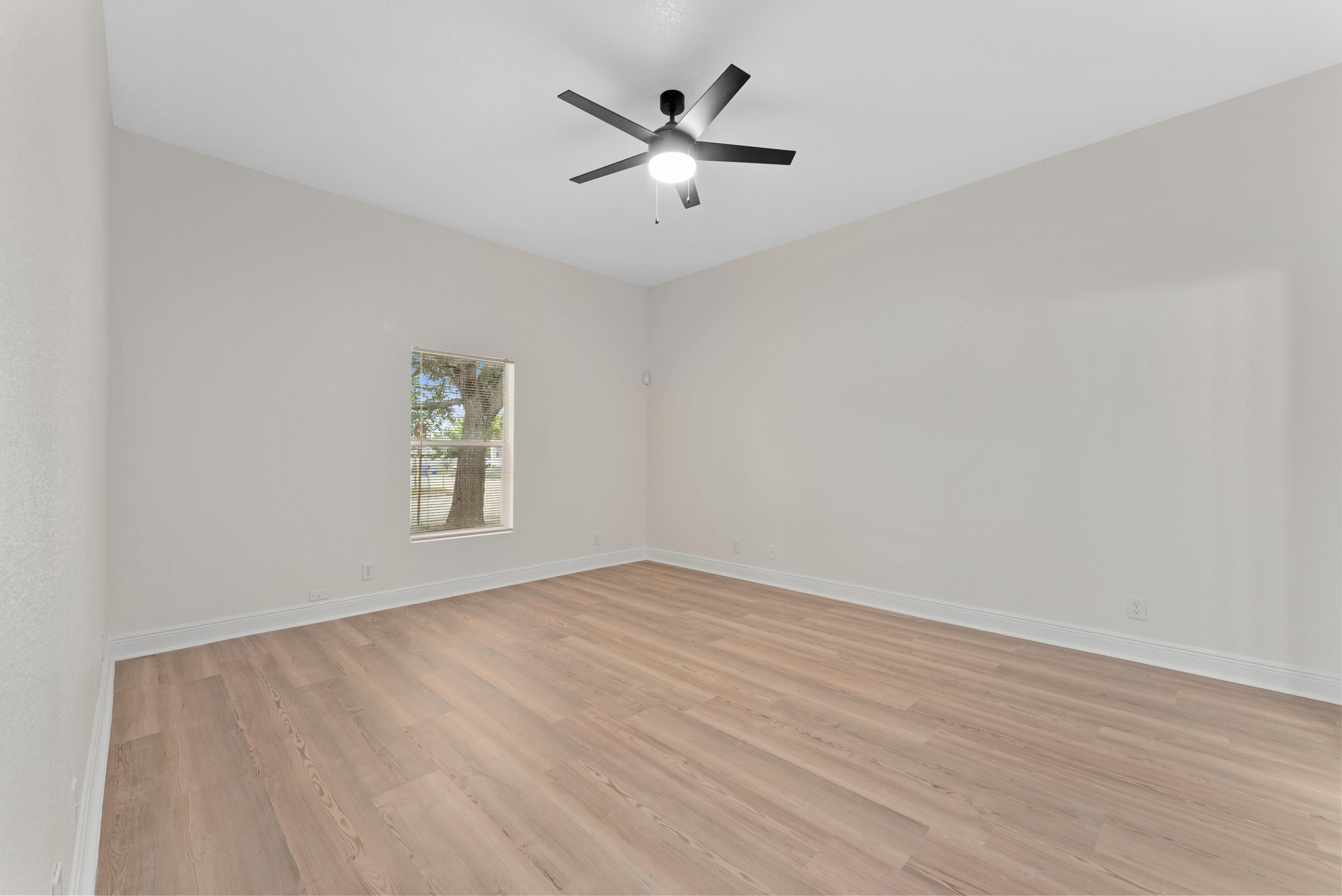 3011 Avenue M Riviera Beach, FL 33404 - Photo 11 of 35 master bedroom
